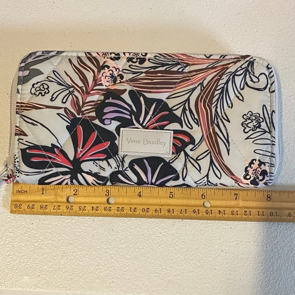 Vera Bradley Ultralight RFID Accordion‎ Wristlet Wallet in Sun Washed Tropical - Picture 3 of 7